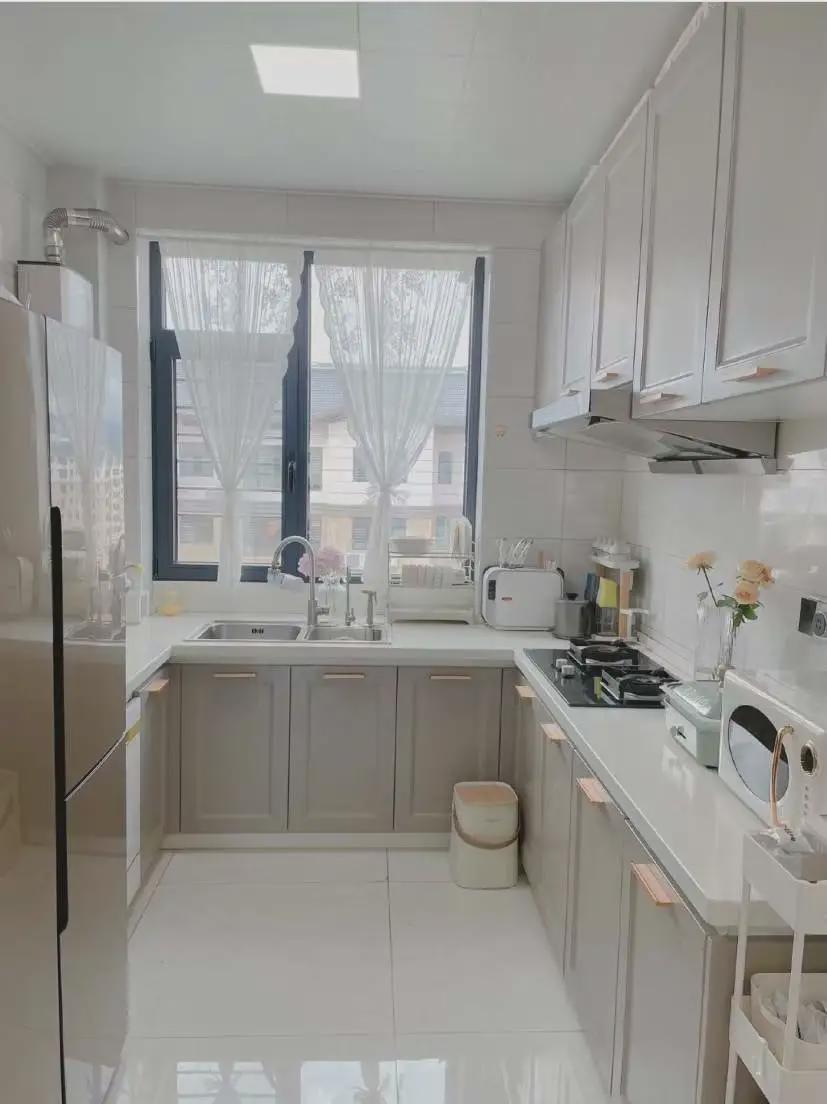 90后小夫妻,因太会布置而走红,把95㎡小家装得堪称收纳教科书