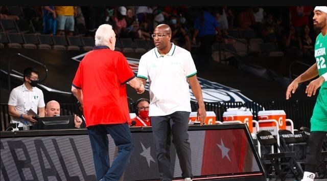 四叶草海之恋|杜兰特利拉德领衔，这么强的美国队也会输？NBA是时候走下神坛了