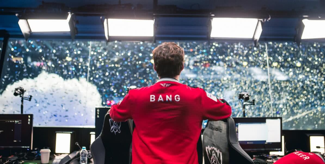bang|Bang正式宣布退役，明年将去服兵役？网友：恭送世界第一AD