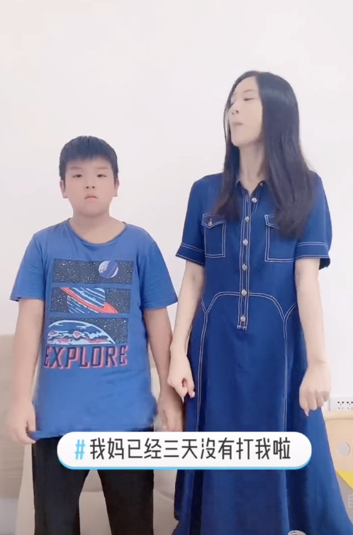 黄圣依|黄圣依久违晒长子，安迪脸蛋圆润身材“发福”，网友以为开了特效