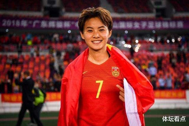 王霜|下午6点！王霜星光闪耀女超，一人扛着武汉卫冕，再次打脸贾秀全