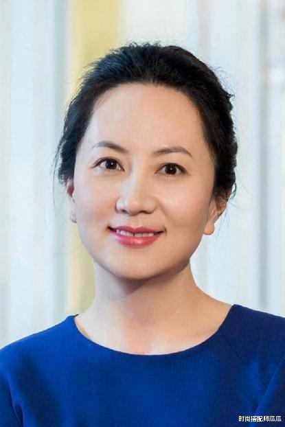 时尚搭配师瓜瓜|真正见过大场面的女人，很少会穿T恤短裤，看看孟晚舟就知道了