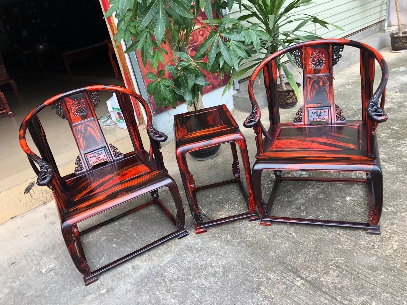 留一半醉 有些木头，就算穷尽一生，也未必买得起一斤