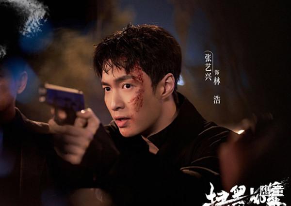 新人奖|张艺兴黑白双影大片，一念双生一曲双面，别样的跨年舞台