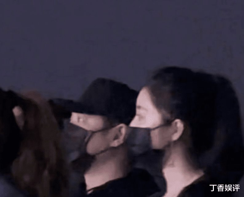 潘玮柏|潘玮柏带老婆看演唱会，宣云晒与孟佳合照，无美颜镜头下现真颜