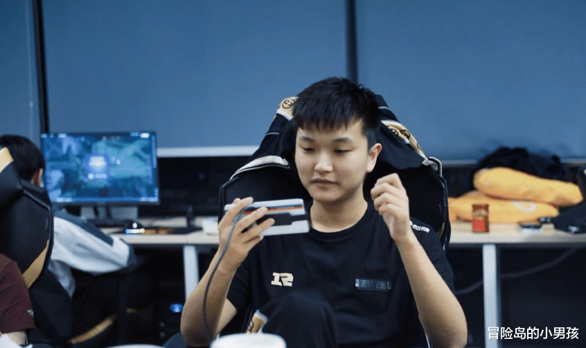 cat|KPL:最是人间留不住,朱颜辞镜花辞树,cat打到最后怕是晚节不保