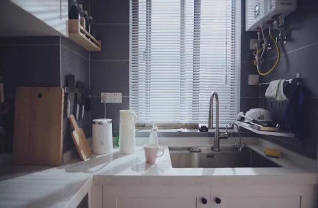 |老公硬要一进屋设“隔断”,完工后我懵了,全屋太温馨了,晒晒