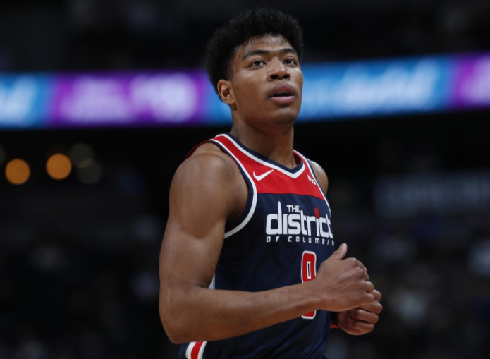 孙铭徽|压哨三分带队反超！威少打疯了半场轰25分，比尔场边激情庆祝