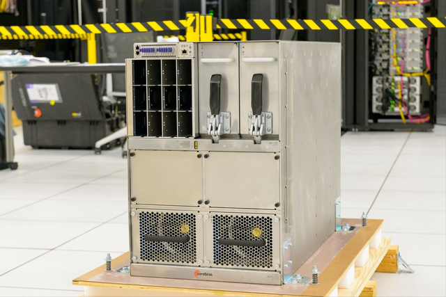芯片|芯片中的战斗机：比洗脸盆大，值北京一套房，功耗等于20台吹风机