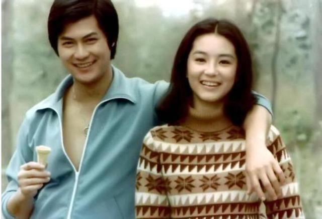 邓光荣|邓光荣曾替义妹沈殿霞出气，亲自找官晶华算账，却招惹上大麻烦