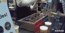 搞笑神回复|神回复:“这个女的就偷了几个荔枝而已,至于绑树上吗?”网友神回复!