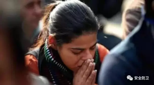 安全防备 这个硬核的小棒棒很适合她用，直呼“辣眼睛”