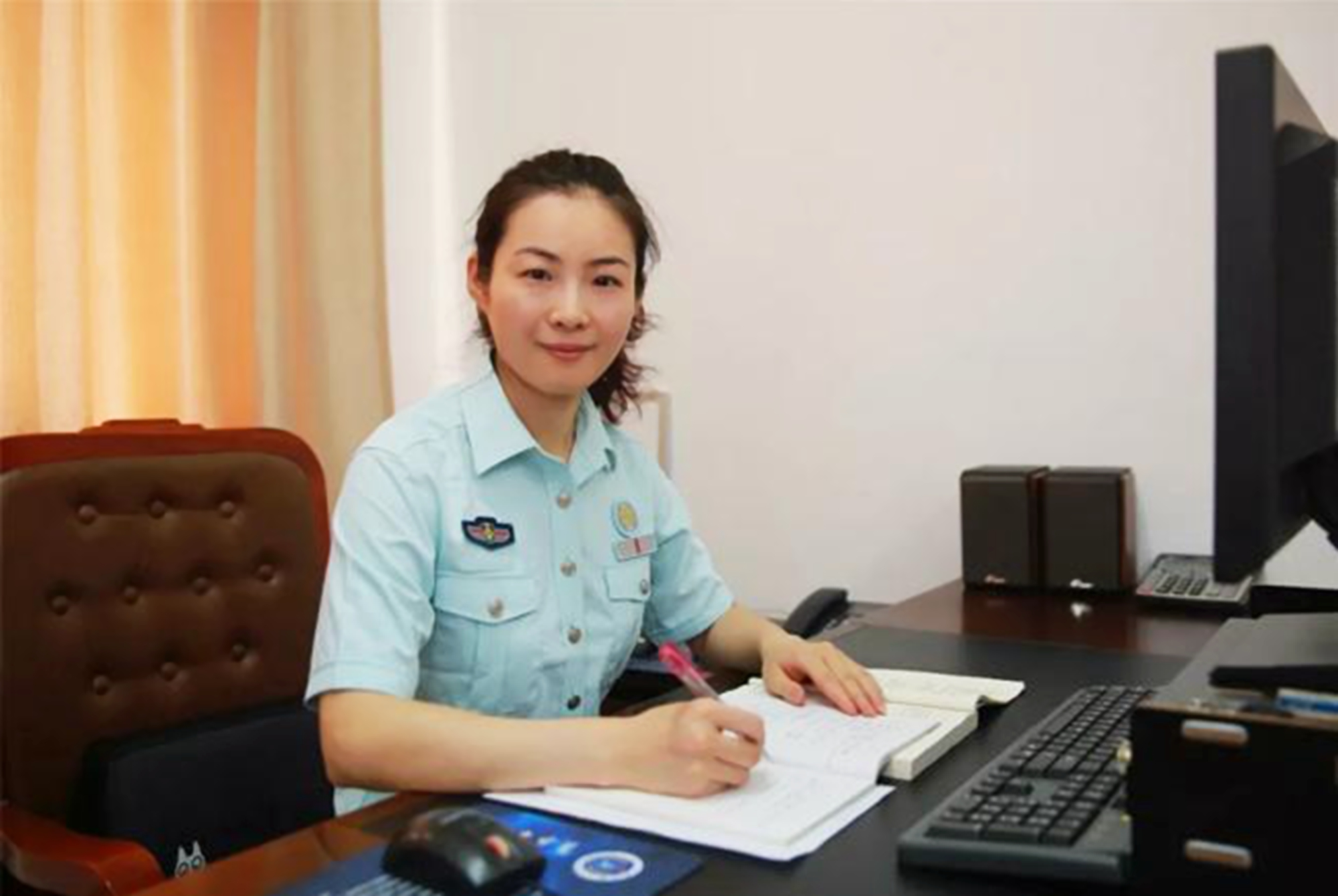 文职|军队文职二月份开始招聘，工资高待遇好学历要求低，专科生也能报