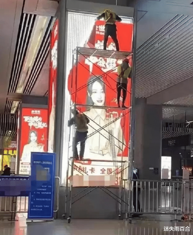 郑爽|郑爽现身机场！请给小爽一点时间和空间，把公众想听的消息说出来