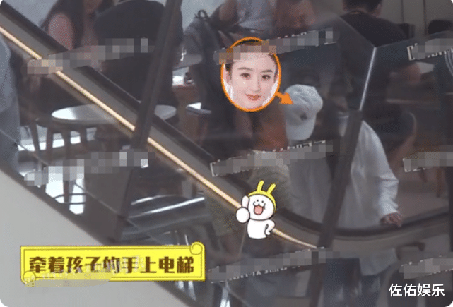 小姐姐|冯绍峰带儿子“想想”出门尽显父爱，赵丽颖专注事业受期待