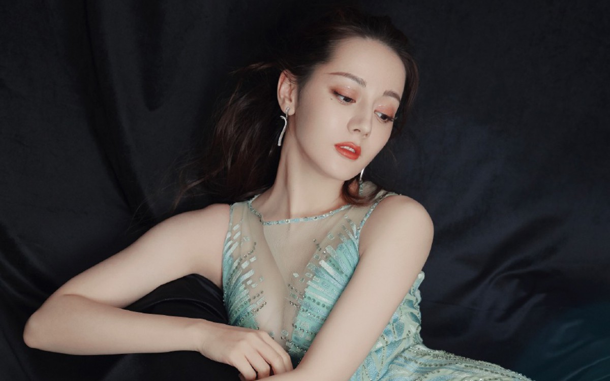 张子枫|张子枫比刘浩存更毒？再传阴谋论，影后提名的三人皆为张子枫陪跑