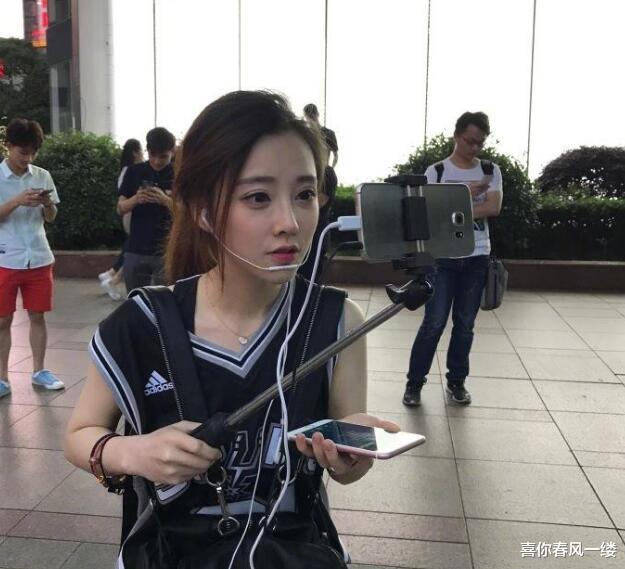 刘嘉玲|冯提莫的毁灭史：从“斗鱼一姐”到“销声匿迹”，她经历了什么？