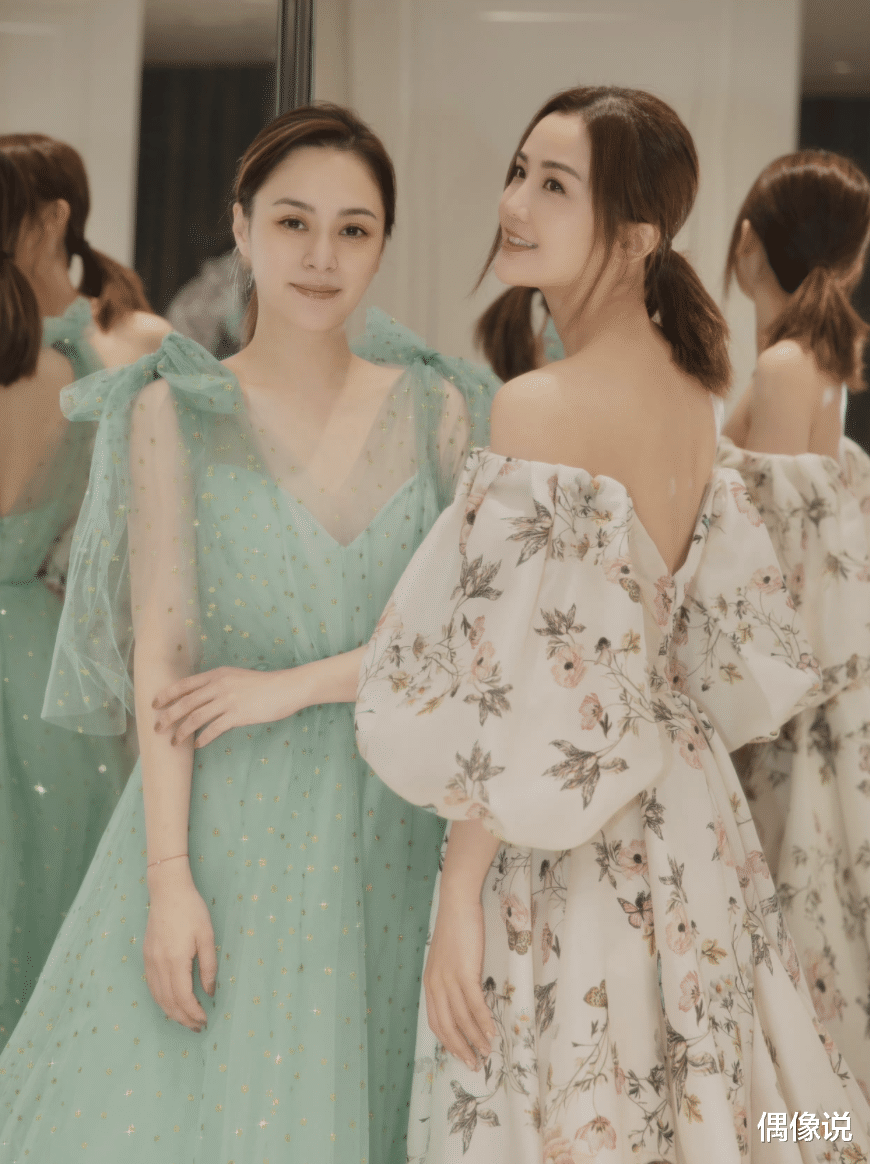 杨幂|李现让baby往陈伟霆那边靠拢，杨幂沦为工具人，帮姐妹化解尴尬