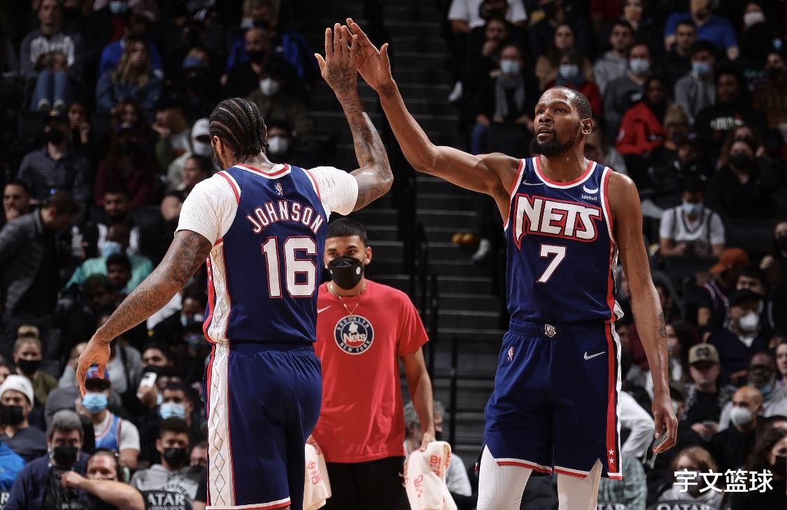 詹姆斯·哈登|34分12板13助！哈登背靠背三雙難阻失利 狂刷9大紀(jì)錄重奪“一分王”