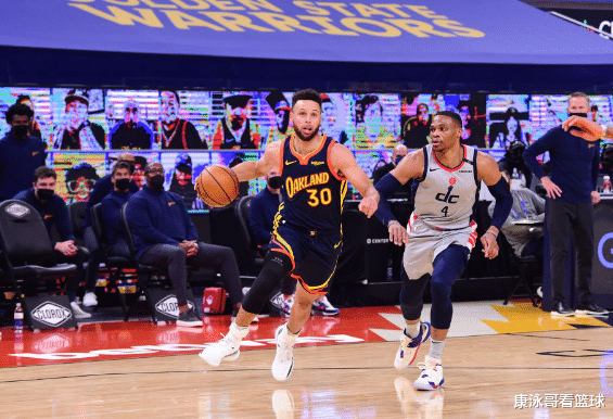 斯蒂芬·库里|爆冷绝杀!4核狂轰81分,威少三双创纪录比尔罚球绝杀,库里32+6