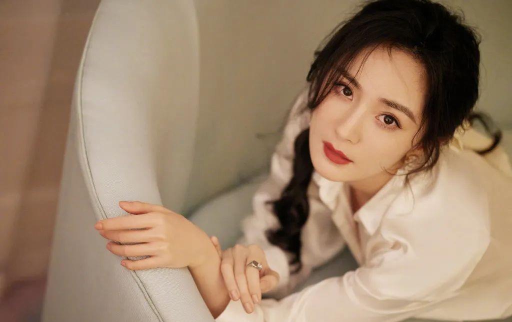 沈腾|沈腾好男人人设？邓伦追杨幂？欧阳娜娜被踢出剧组？