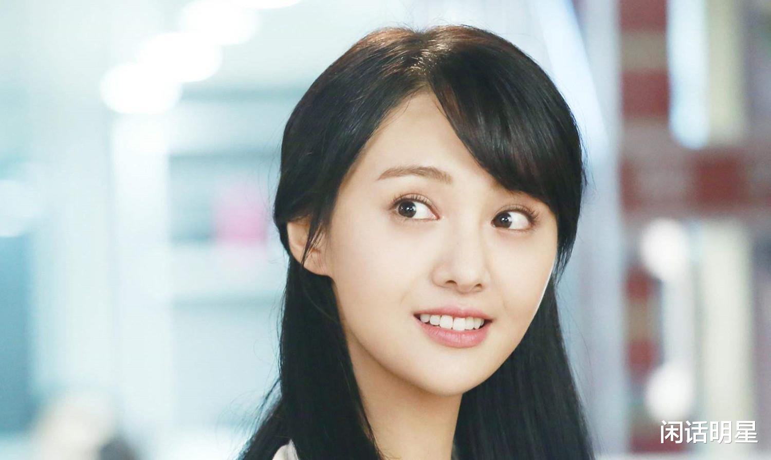 |明星的天价片酬和天价收入，都是那些人，在为他们买单？