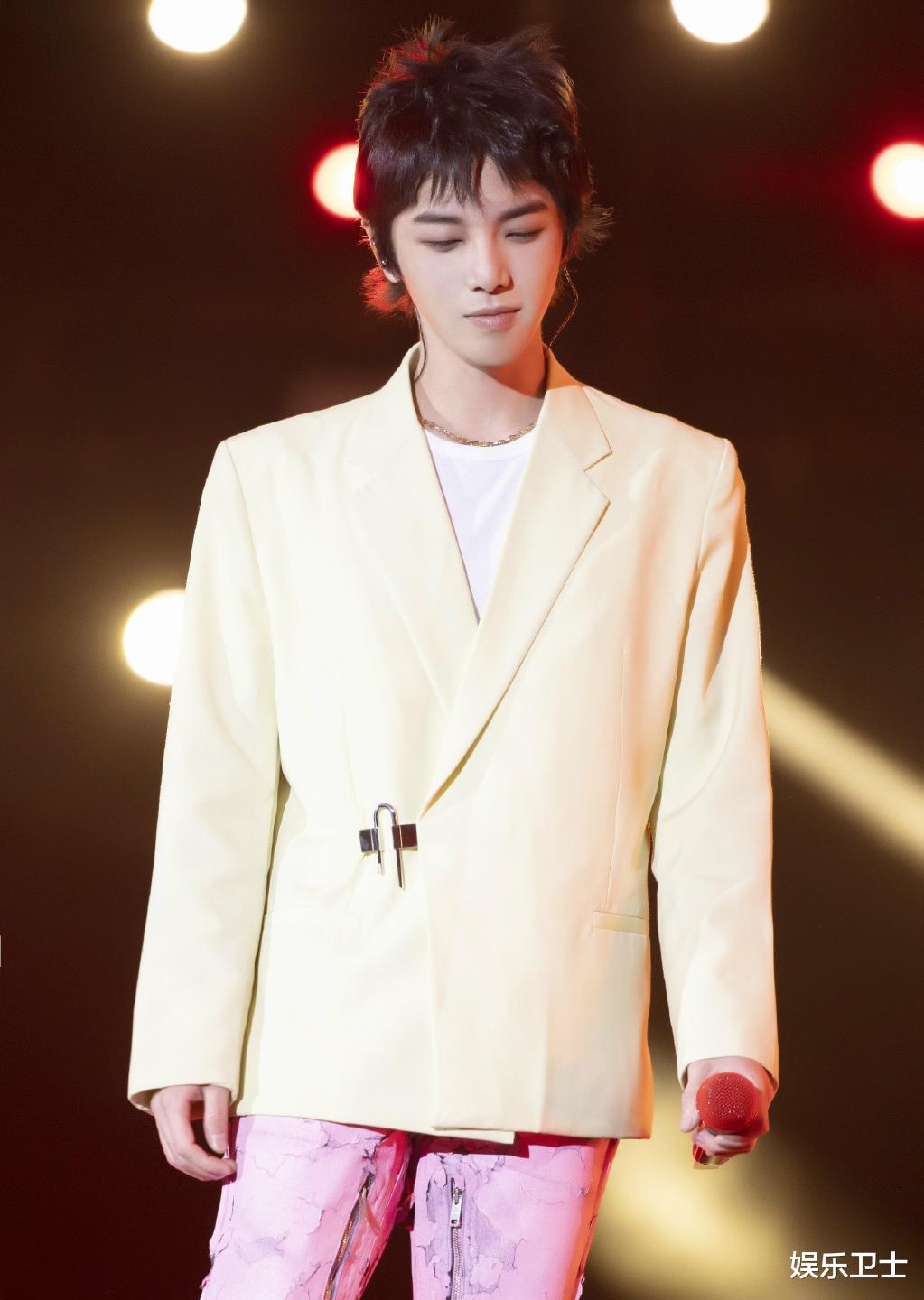 华晨宇|华晨宇张碧晨承认生子，二人情况颇似演电视剧，因为孩子重新磨合在一起