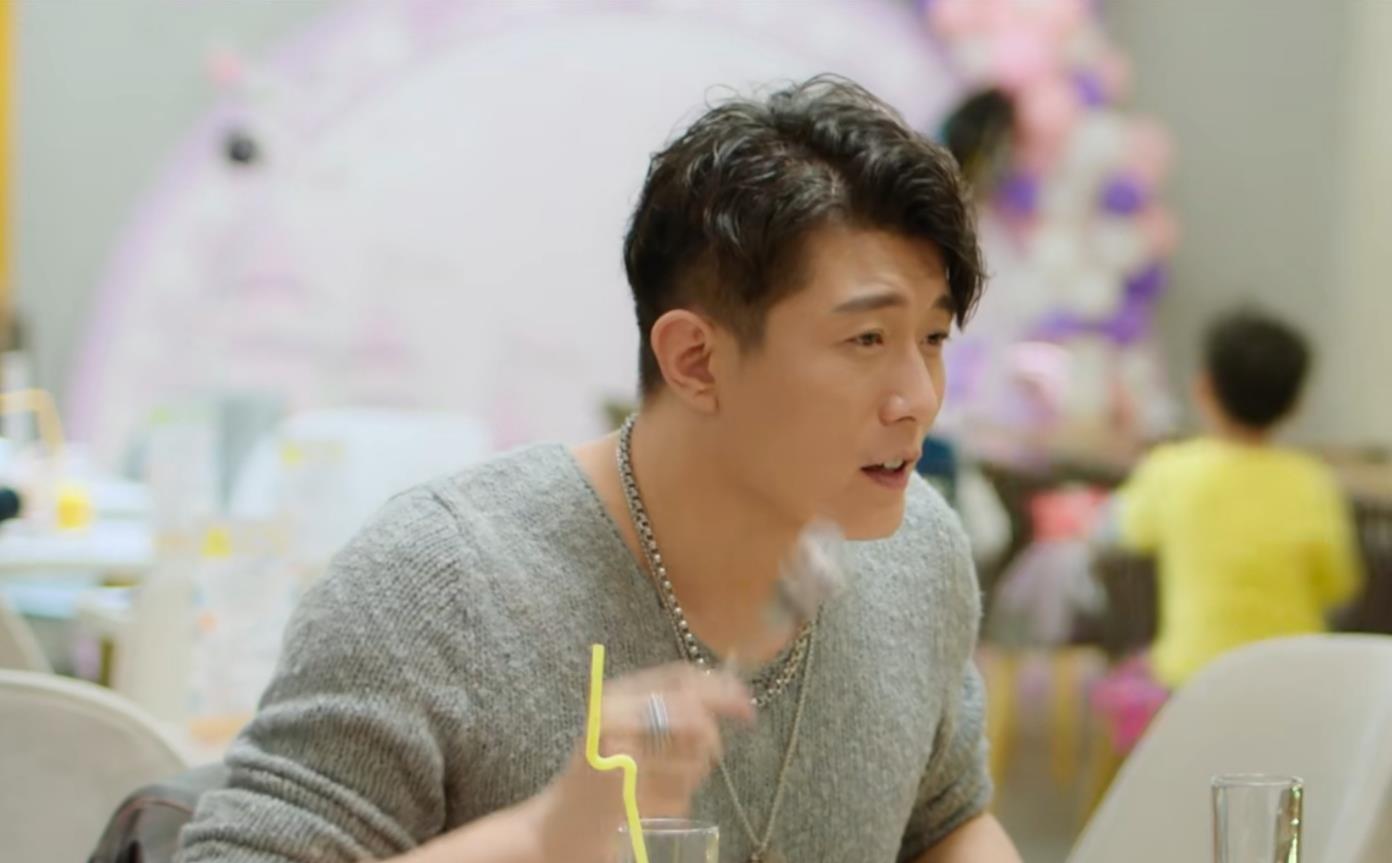 |《赖猫的狮子倒影》:从这两点入手,锁定幕后主使,他嫌疑最大!