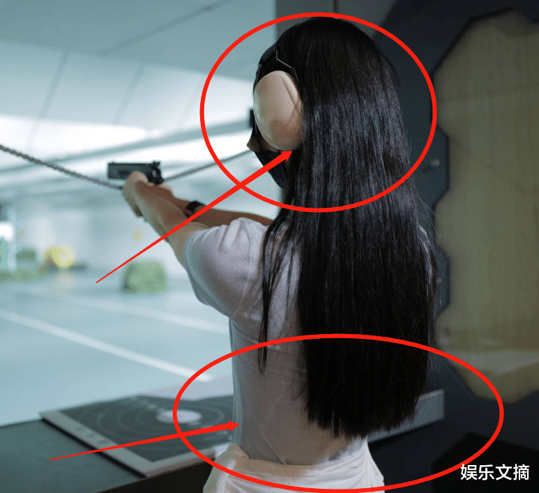 赵丽颖|赵丽颖儿童节玩射击，开卡丁车炫酷十足，生图下的腰围我却看愣了