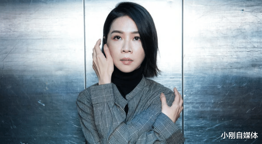 林心如|31岁入圈39岁斩获影后，41岁与林心如同台比美，双双被吐槽