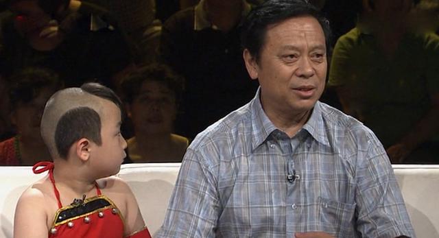 邓鸣贺|春晚“开门娃娃”邓鸣贺去世6年，众人怒骂“父母就是罪魁祸首”