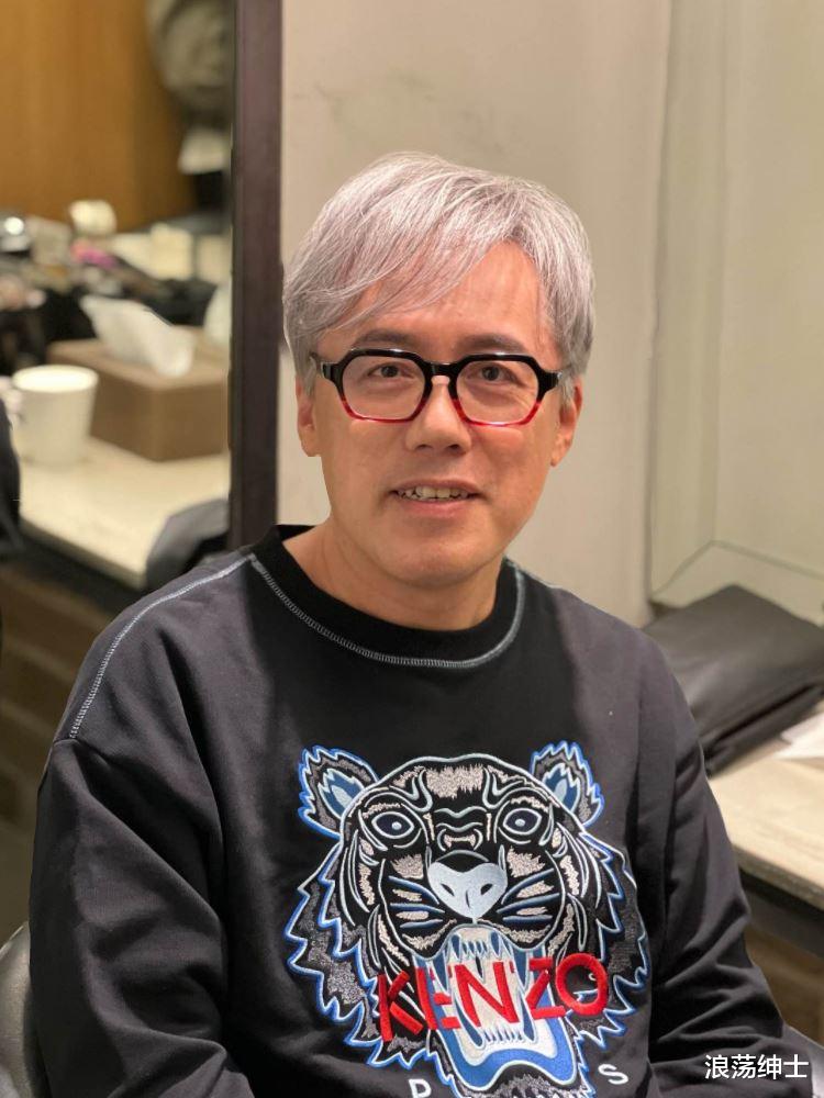 张宇|消失演艺圈3年！张宇晒满头白发近照　无预警曝喜讯