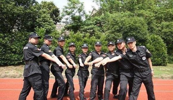 雪落无尘谈|辅警转正有希望了,多种方式可入编制,成为“正式警察”