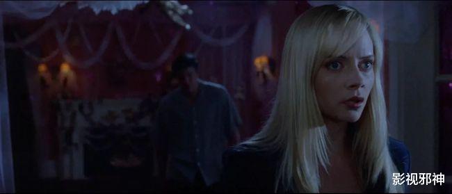 路边摊|众“女神”惨遭屌丝屠戮，最后结局却惊天反转？