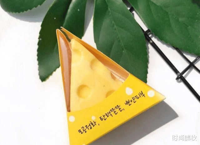 时尚美妆|53岁王祖贤颜值被高估？美貌负值皮肤却更甚从前，网友：比我还嫩