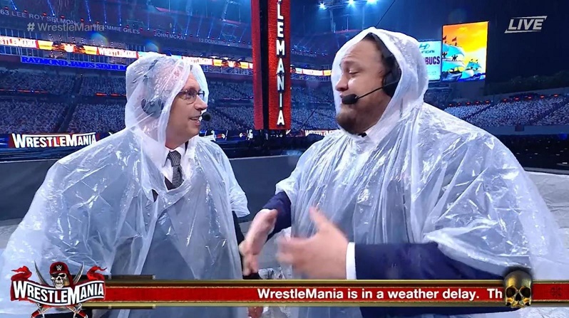 wwe|莱斯利“痛扁锁”强势锁晕德鲁，现象级大师实现WWE大满贯！