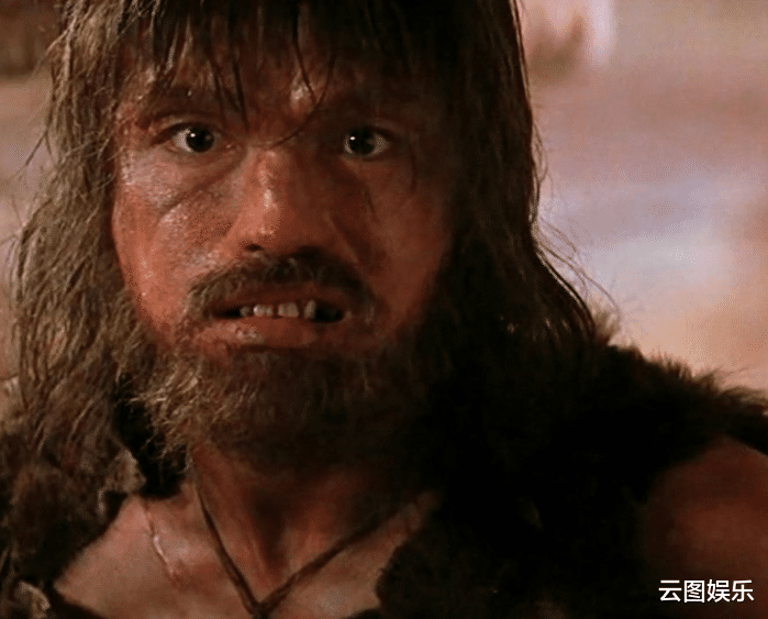 尊龙|一代巨星尊龙息影14年罕露面，眉毛花白精神好，69岁仍单身无儿女