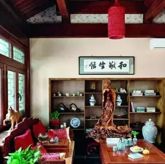 于波|还以为他们没戏拍很凄凉，谁知道他们都是有几套四合院的人