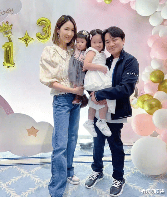 王祖蓝|41岁王祖蓝发福明显，为爱女庆生被岳父碾压，网友：宠妻人设别塌