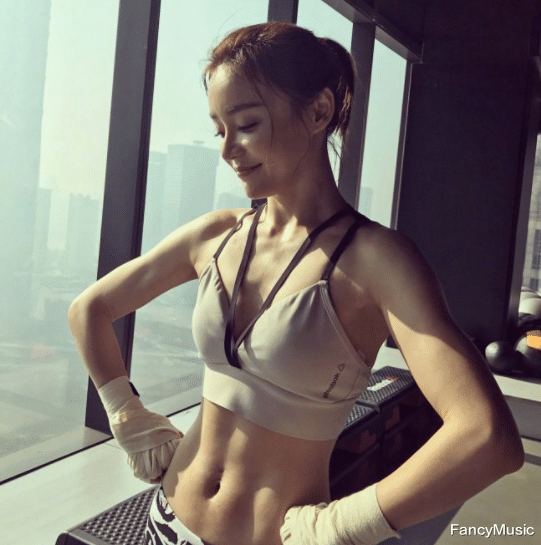 娱乐圈|“滚出娱乐圈”的她们，有的火了，有的真“滚”了