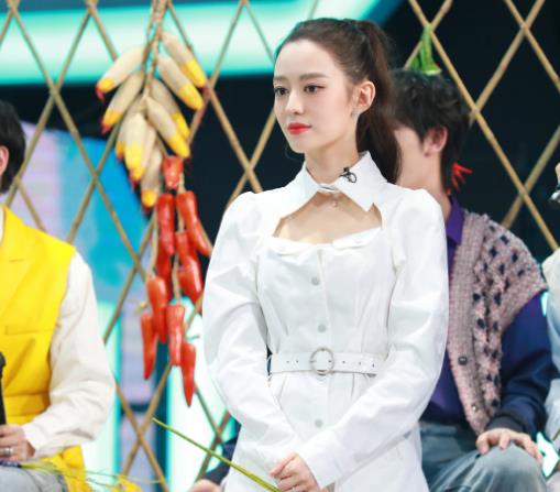 去不掉的个性|《夏日少年派》马嘉祺出现很意外，首位女嘉宾登场，网友反倒淡定