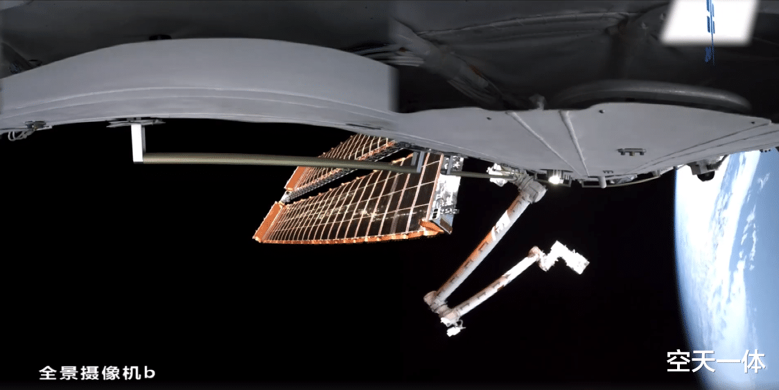 天和核心舱机械臂高清图片曝光，媲美国际空间站用单反拍摄的画面