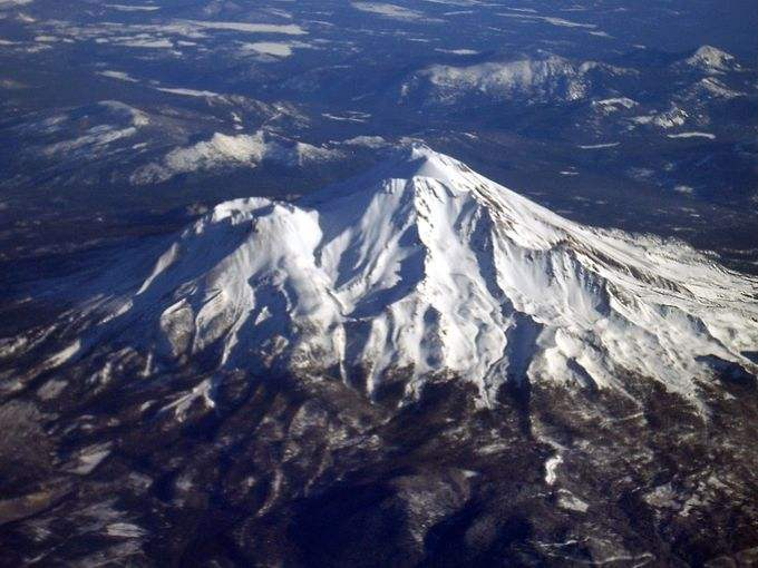 探索已知最大的火山