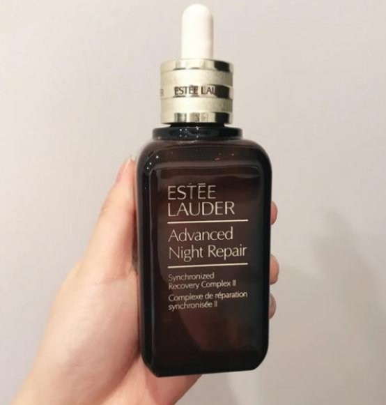 达达时尚界 热门抗老精华如何选？这几款才是淡纹紧致效果明显，千万别挑错了