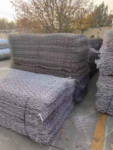 全昊的赵先生 镀锌石笼网有什么样的用途？它又是如何组装的？