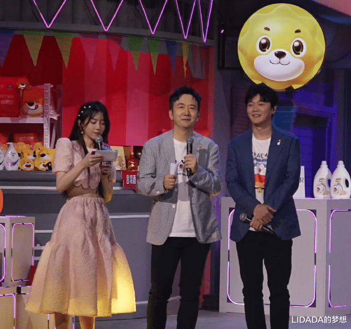 相声演员|“筷子兄弟”：肖央不带王太利玩？别被他们的现状给骗了