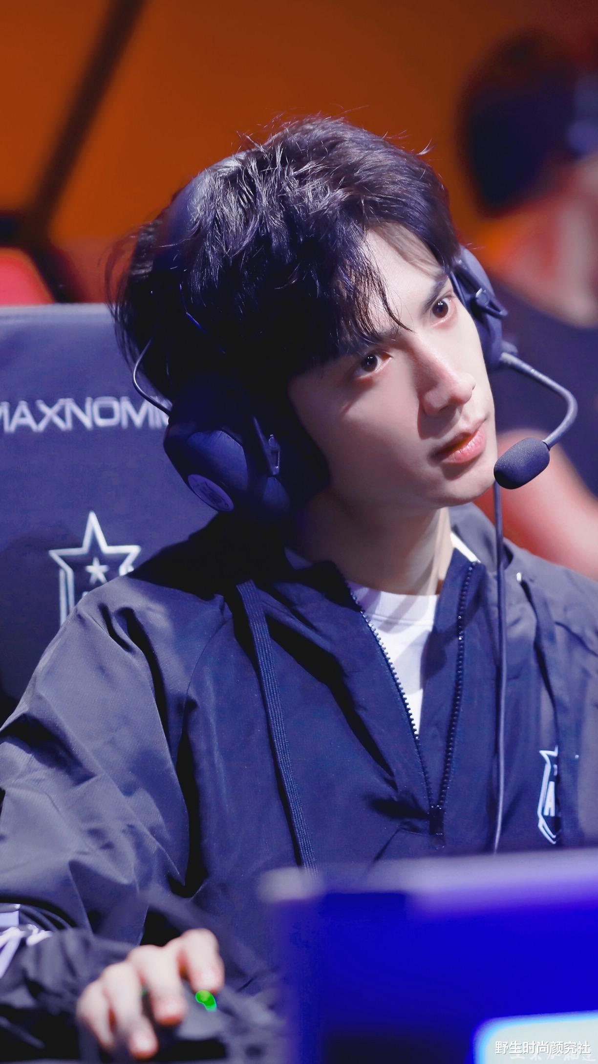 罗云熙|只要别太瘦，他的古装还是可以“封神”的吧？