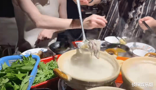 吴敏霞|吴敏霞拍孕期美照,二胎孕肚越来越大,张效诚亲自掌镜宠妻十足