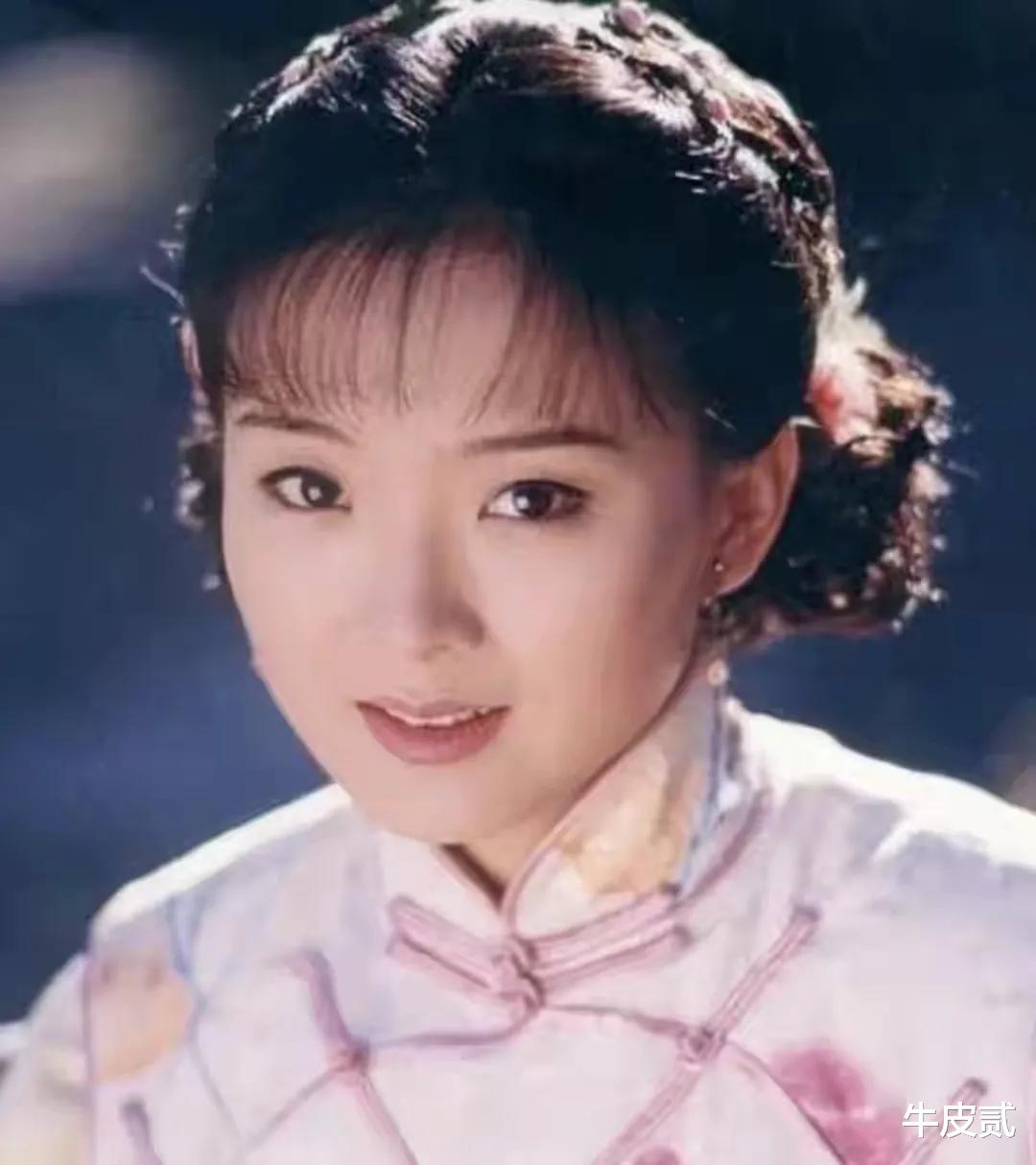 王艳|“跪着给婆婆洗脚”的王艳，豪门生活真卑微？她远比你想得要聪明