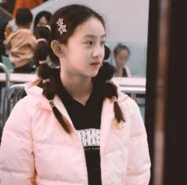 田雨橙|有种“毁容长大”叫森碟，近照似田亮戴假发，身材臃肿不如王诗龄